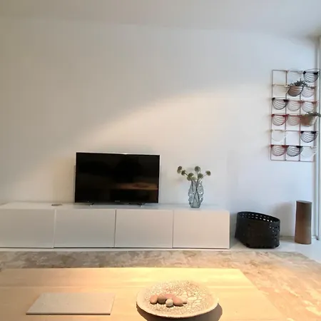 Appartamento Stunning One-bedroom At Maritime Area